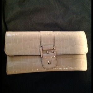 Guess wallet