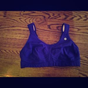 Lululemon sports bra 36D perfect condition!