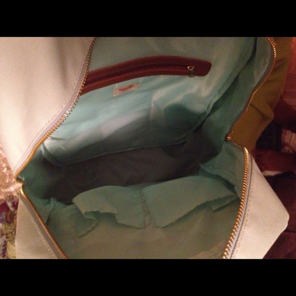 Mint backpack 🎒 - Picture 2 of 3