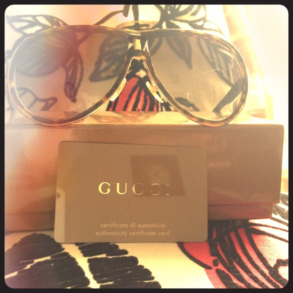 Authentic GUCCI sunglasses!!!