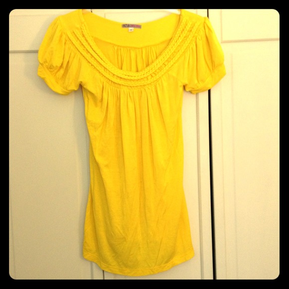 Cotton shirt.