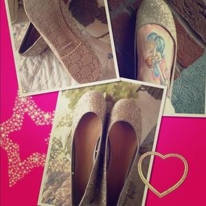 Brand new silver glitter ballet flats! 🎀