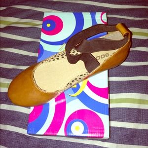 (Traded)......Brown flats