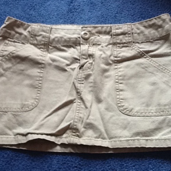 Khaki skirt from Abercrombie