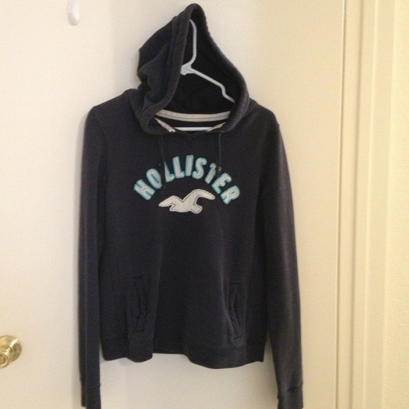 Reduced!! Dark blue Hollister sweatshirt