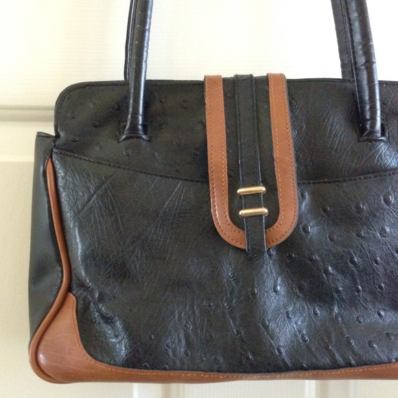 ✖BUNDLED. Ostrich Vintage Handbag - Picture 2 of 3