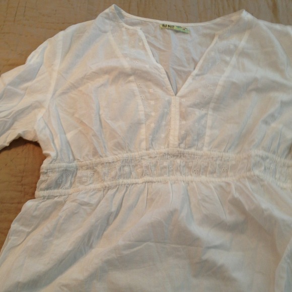 White old navy blouse and jeans bundle
