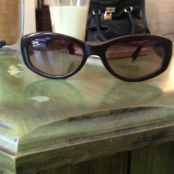 ✋SOLD✋Authentic raybans