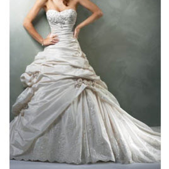 Maggie Sottero wedding dress