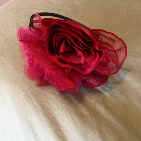 Headband with Red Rose - Picture 2 of 3
