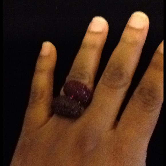 Rhinestone ring - Picture 2 of 2