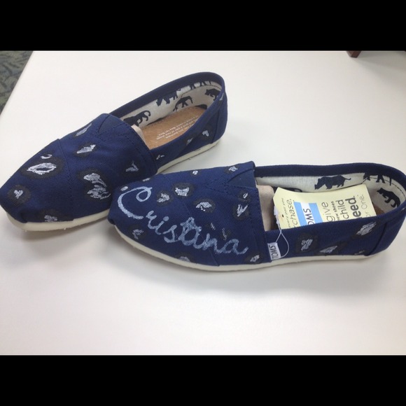 ⛔CUSTOM TOMS SOLD⛔
