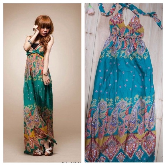👥❌REDUCED❌Bohemian long v-neck dresS