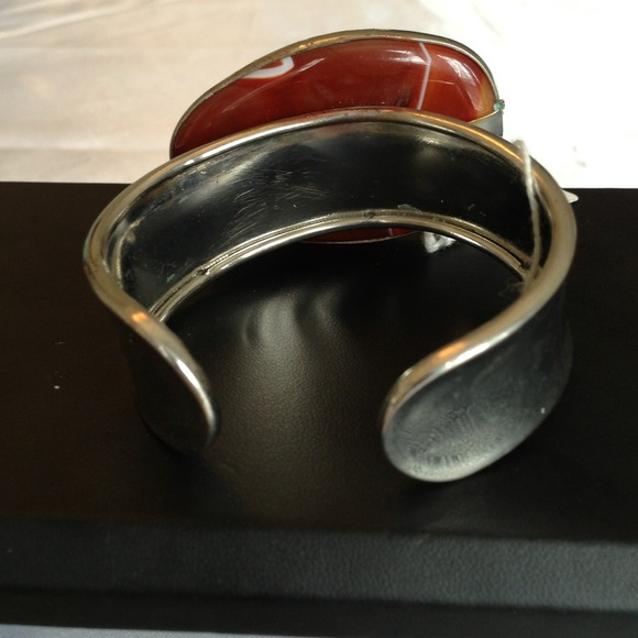 Bangle Bracelet. - Picture 2 of 2