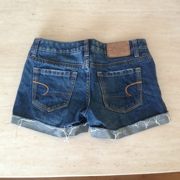 🚫Sold🚫AE shorts - Picture 2 of 2