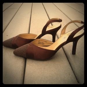 Chocolate brown, beaded heels