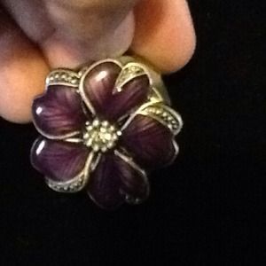 Flower power ring watch
