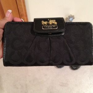 Authentic Coach wallet