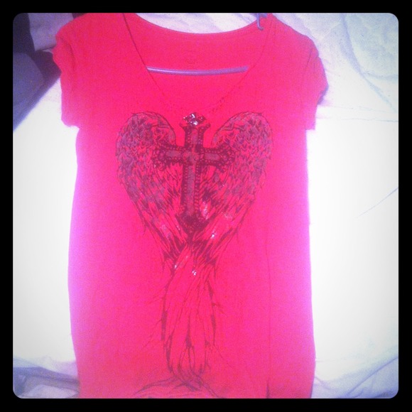 Cross with angel wings tshirt