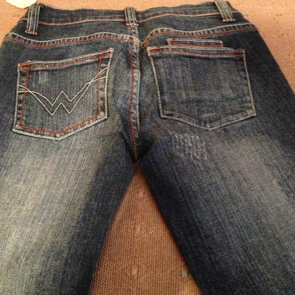 Brand new jeans! Size 0! - Picture 3 of 3