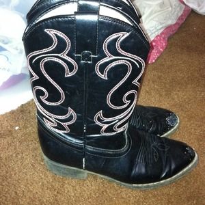 Cowgirl western boots black white n red.