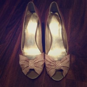 SOLD ‼️‼️‼️‼️‼️Nine West peep toe 3"heel