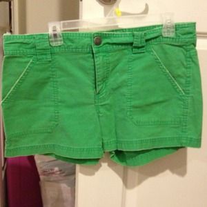 Hot green shorts!!