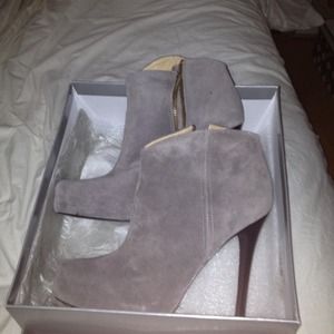 Grey suede boots before u no It Fall will be here