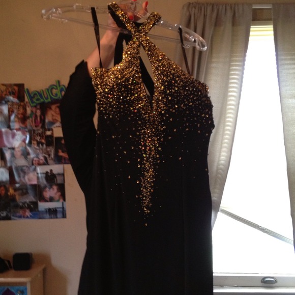 Black beautiful full gown.