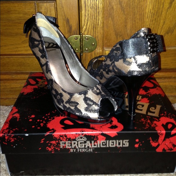 Fergalicious lace pumps! Worn once