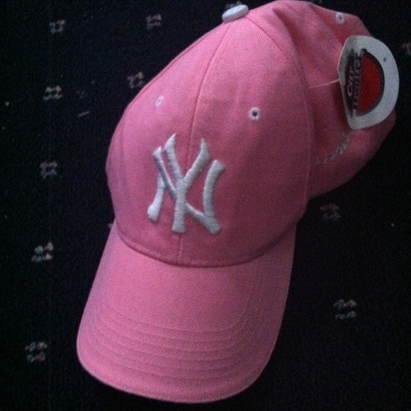 Light pink Yankees baseball cap