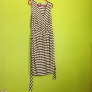 V-neckline Sundress