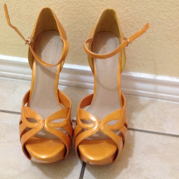 JUST REDUCED!!! Brand new Baker shoes. - Picture 2 of 3