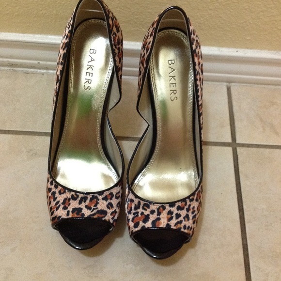 Baker shoes - Picture 2 of 2