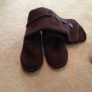 Knit tall authentic UGG boots. Trade with @lxduran