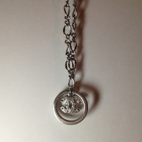 INS Chanel Necklace!