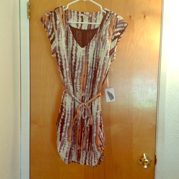 Brand NEW Forever 21 dress