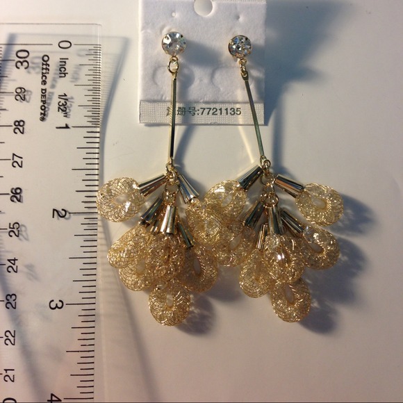 CZ crystal earring with gold wired - Picture 2 of 3