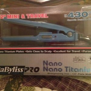 Baybliss brand new mini titanium flat iron