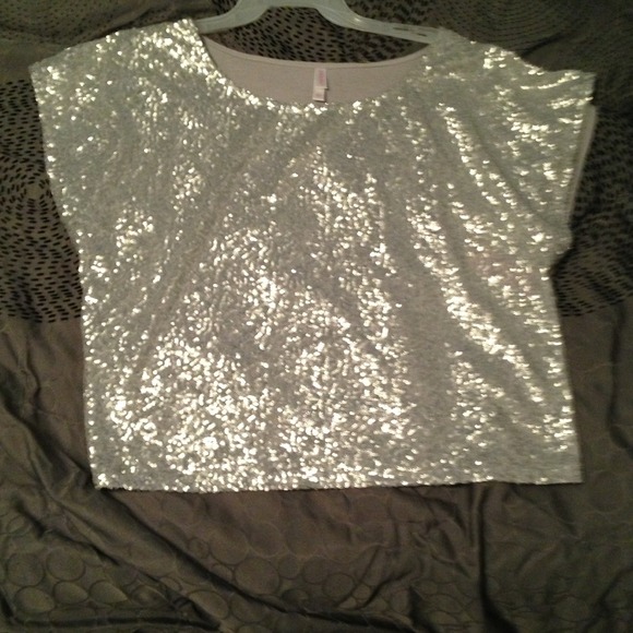 Silver sequin top - Picture 1 of 1