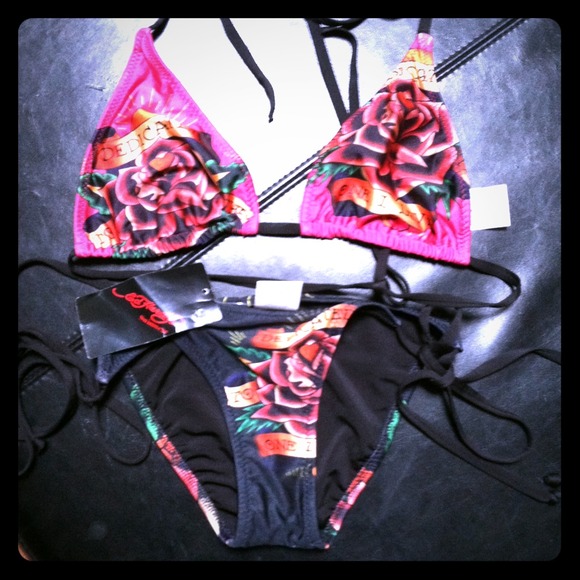 Ed hardy bikini:)