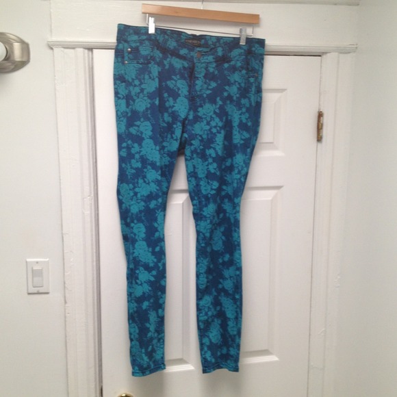 Cute Teal Patterned Jeans!!!