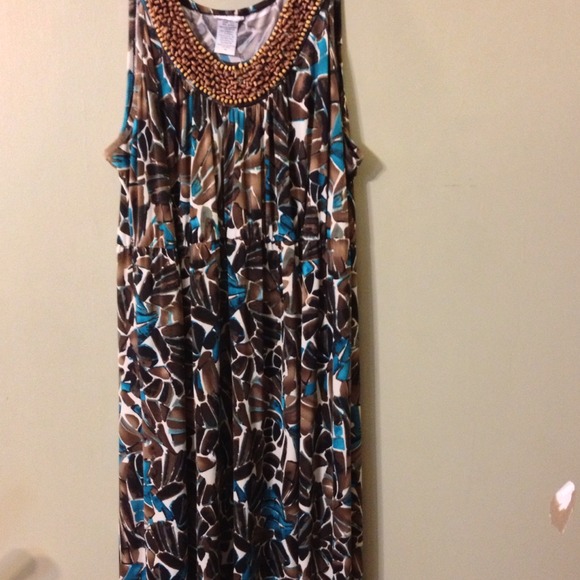 1x Maxi Dress