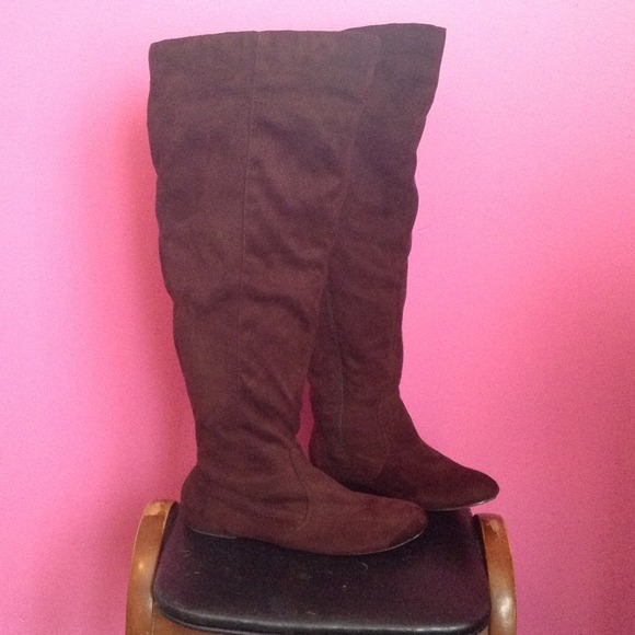 ***REDUCED***Brown over the knee boots *plus*