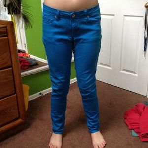 Blue skinny jeans