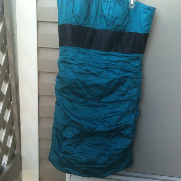BCBG Maxazria dress-never worn NEW!!!