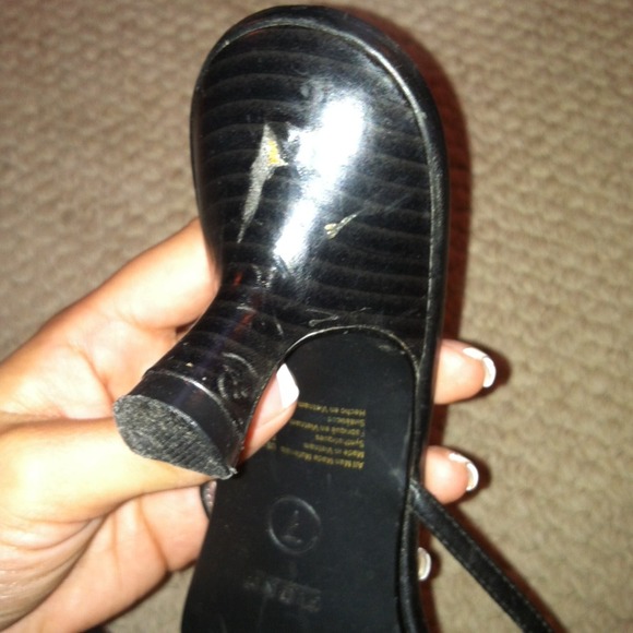 2 in. Black Summer Heel - Picture 4 of 4