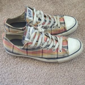 Women's Converse 10 on hold