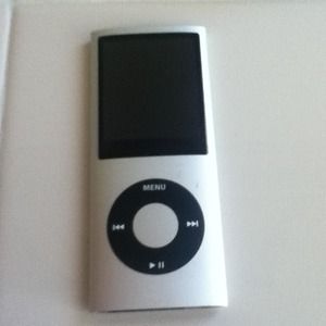Traded with @ Kenndllnicolee IPod 4th generation