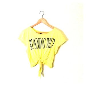 🔻SOLD🔻H&M Neon Cropped Tee